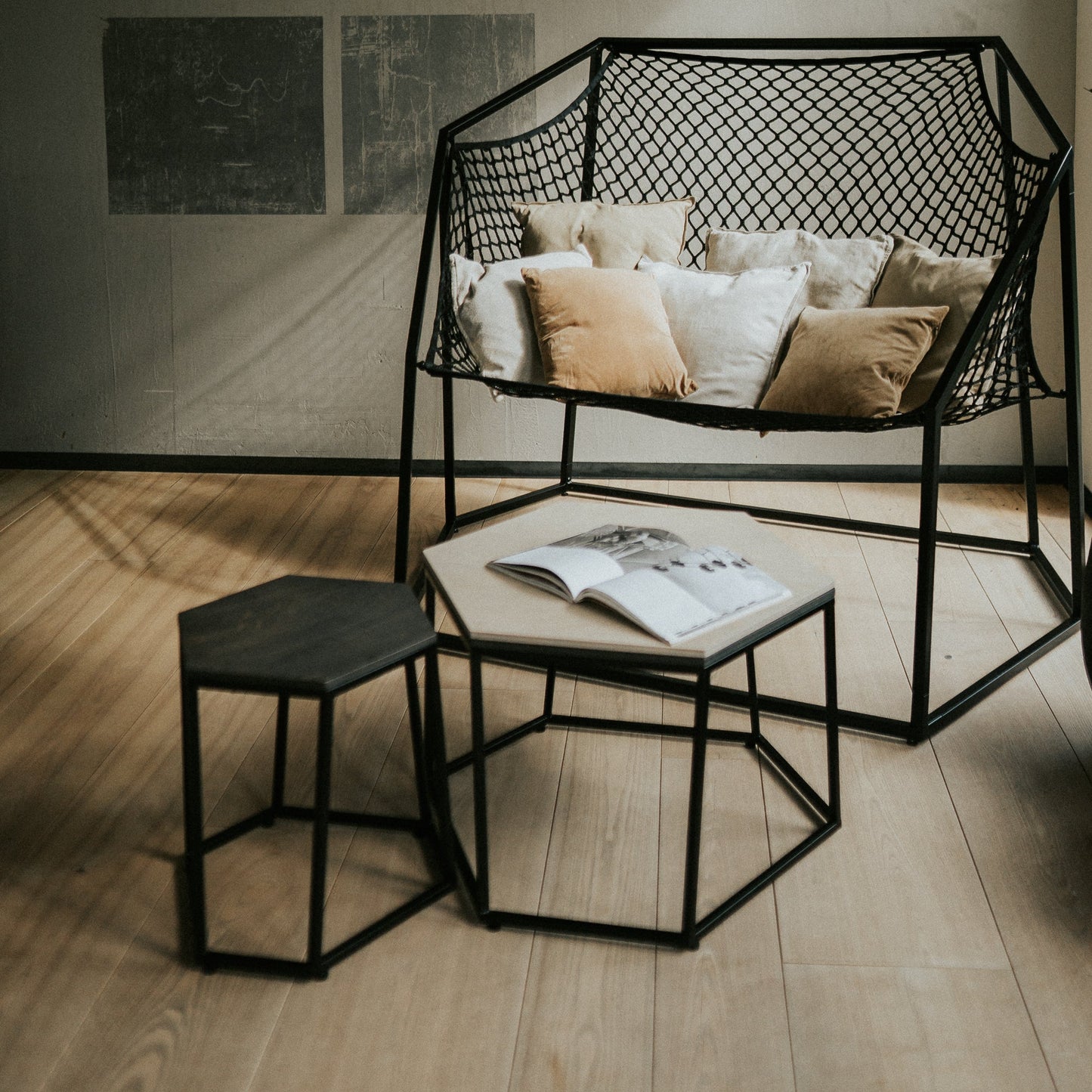 SMALL NUUK TABLE